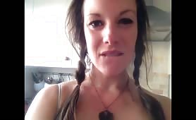 Close up video of a sexy babe shitting