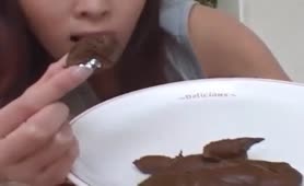 Chinese girl wants to taste her own shit