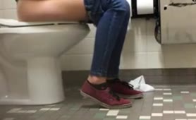 Playing on phone while shitting