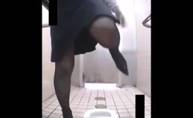Japanese babe is very constipated