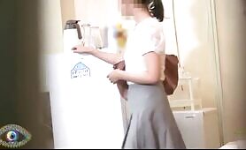 Three japanese girls caught pooping