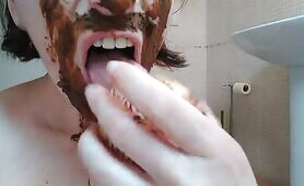 Dirty lady eating her messy shit 