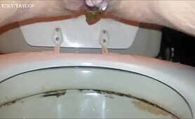 Mature wife pissing and pooping 