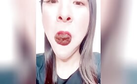 Gray Haired Babe Shits in Mouth with Hair and Shirt